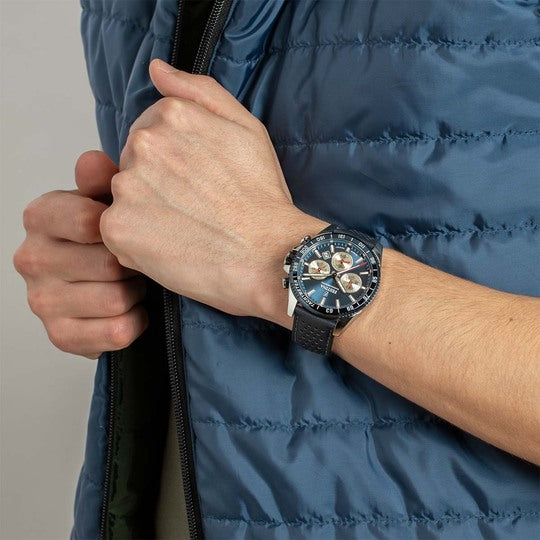 Montre homme Festina TIMELESS CHRONOGRAPH F20561/2 – cadran bleu marine bracelet cuir – portée