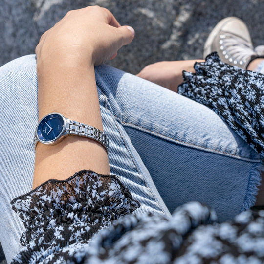 Damklocka Festina MADEMOISELLE F20600/3 – marinblå urtavla stålarmband – serie