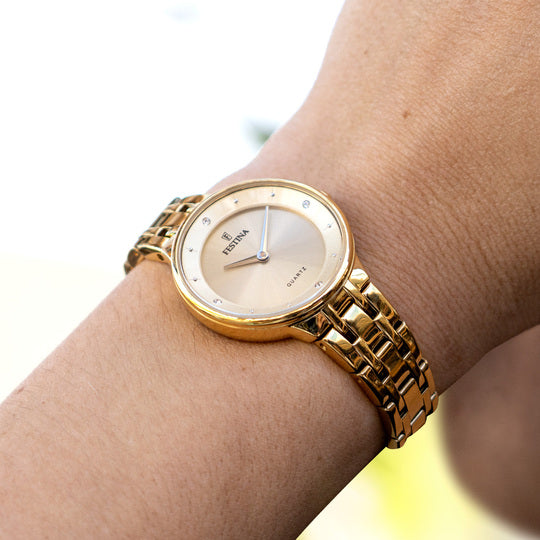 Damklocka Festina MADEMOISELLE F20601/2 – stålarmband – slitet