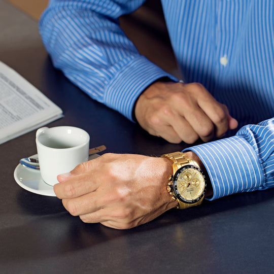 Montre homme Festina TIMELESS CHRONOGRAPH F20634/6 – bracelet acier – portée