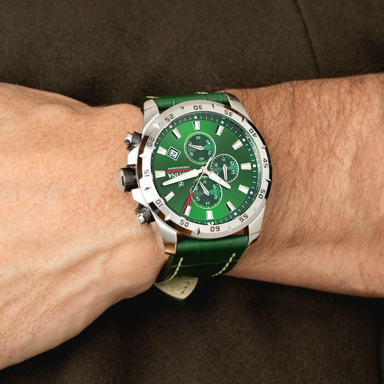 Montre homme Festina TIMELESS CHRONOGRAPH F20692/3 – cadran vert bracelet cuir – portée