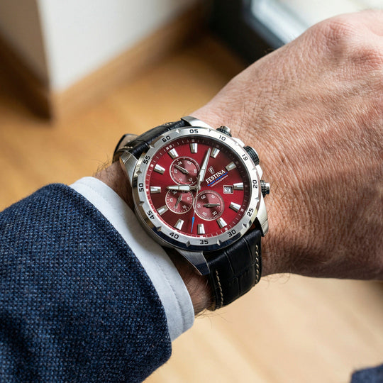 Montre homme Festina TIMELESS CHRONOGRAPH F20692/5 – cadran violet bracelet cuir – portée