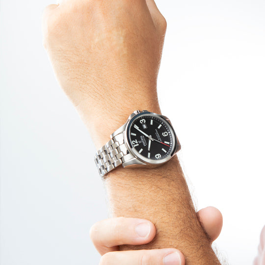 Montre homme Festina TITANIUM F20696/3 – cadran noir bracelet titane – portée