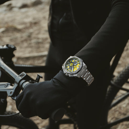Pánské hodinky Festina CHRONO BIKE F20724/4 – ocelový náramek žlutého ciferníku – řada
