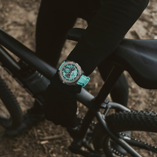 Pánské hodinky Festina CHRONO BIKE F20726/2 – modrý ciferník silikonový pásek – řada