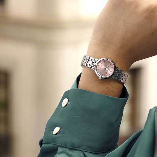 Montre femme Festina MADEMOISELLE F20746/2 – cadran rose bracelet acier – portée