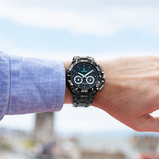 Montre connectée homme Festina CONNECTED F20762/3 – cadran noir bracelet acier noir – portée