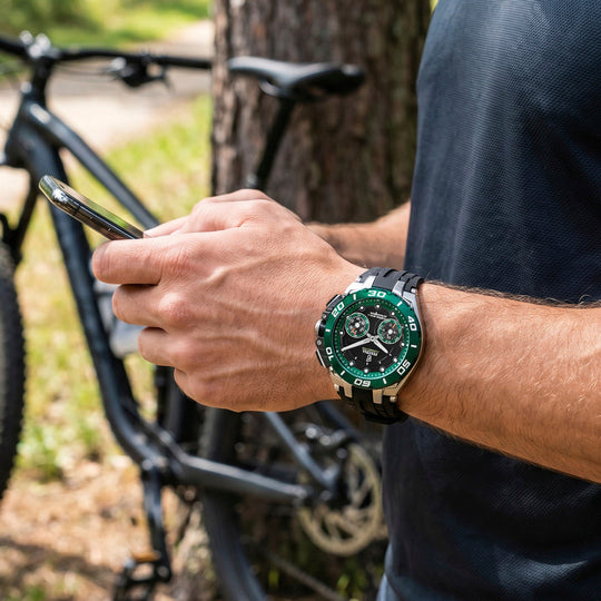 Montre connectée homme Festina CONNECTED F20763/2 – cadran noir bracelet caoutchouc – portée 2