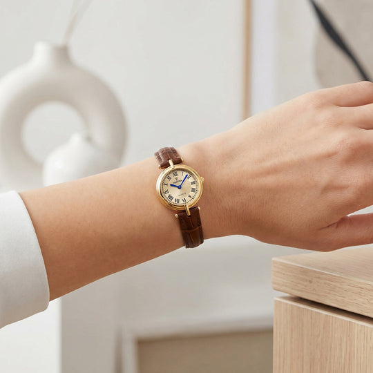 Montre femme Festina MADEMOISELLE F20788/2 – cadran doré bracelet cuir – portée