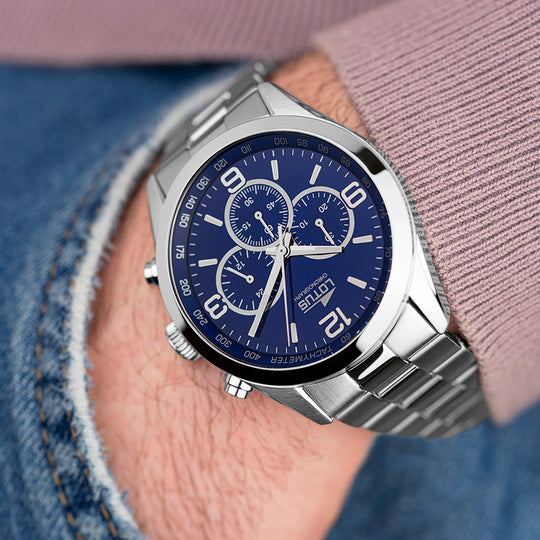 Montre homme Lotus Chrono 18152/4 – cadran bleu marine bracelet acier – portée