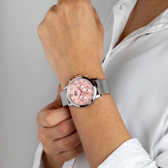 Montre femme Lotus Trendy 18676/2 – cadran rose bracelet acier – portée