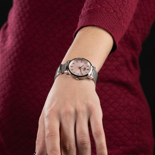 Montre femme Lotus Minimalist For Her 18737/2 – cadran rose bracelet acier – portée