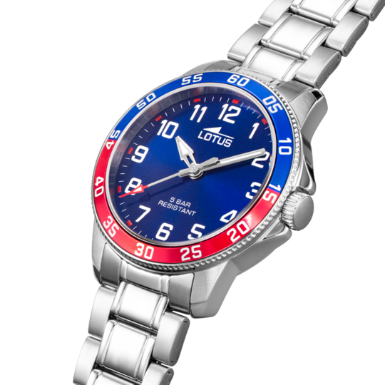 Montre enfant Lotus Junior 18786/1 – cadran bleu bracelet acier – vue de trois-quarts 3