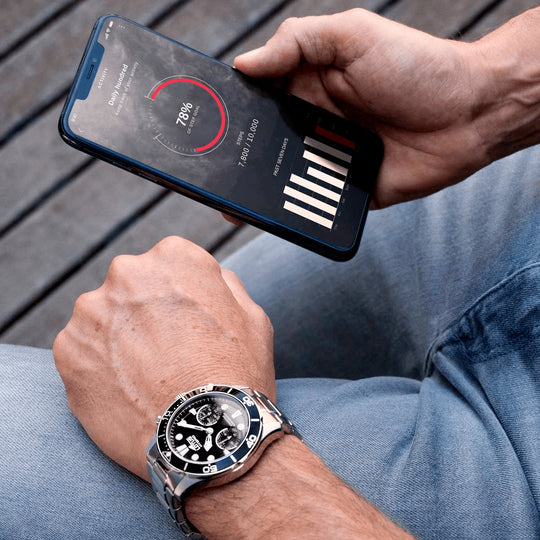 Montre connectée homme Lotus Connected 18800/2 – cadran noir bracelet acier – portée