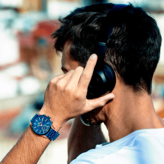 Montre connectée homme Lotus Connected 18809/1 – cadran bleu bracelet acier – portée