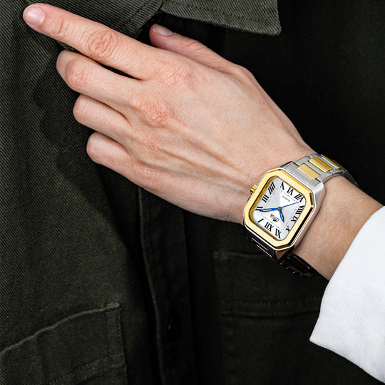 Montre femme Lotus Square Series 18969/1 – cadran blanc bracelet acier – portée