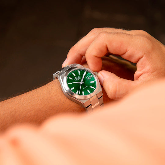 Montre homme Lotus Automatic 18996/3 – cadran vert bracelet acier – portée 2