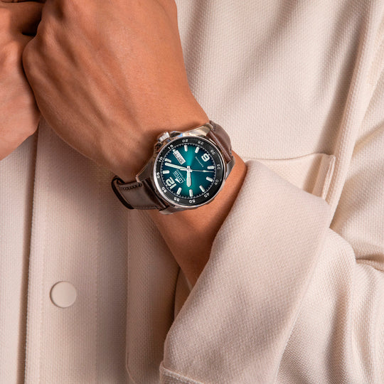 Montre homme Lotus Automatic 18998/1 – cadran vert bracelet cuir – portée
