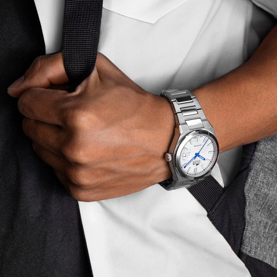 Montre homme Lotus Automatic 18999/1 – cadran argenté bracelet acier – portée 4