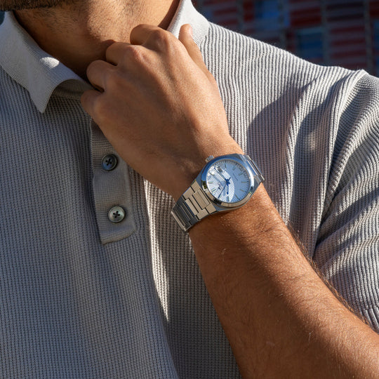 Montre homme Lotus Automatic 18999/1 – cadran argenté bracelet acier – portée 2
