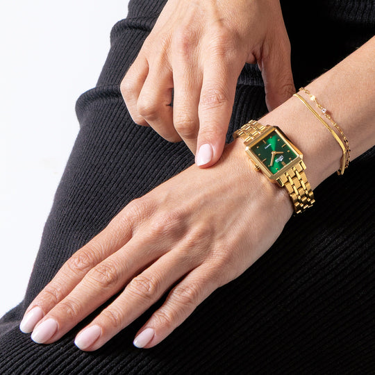 Montre femme Lotus 2Gether 19009/3 – cadran vert bracelet acier doré – portée