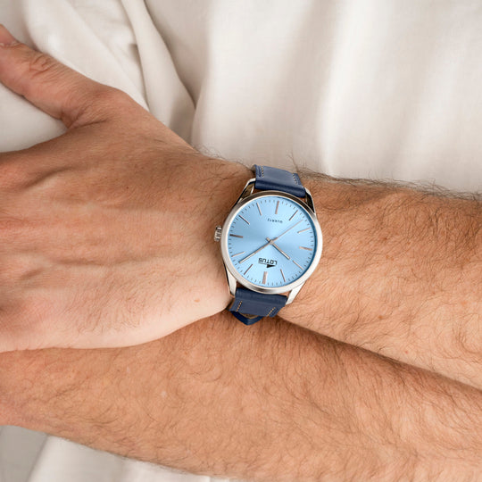 Montre homme Lotus Minimalist For Him 19065/1 – cadran bleu bracelet cuir – portée