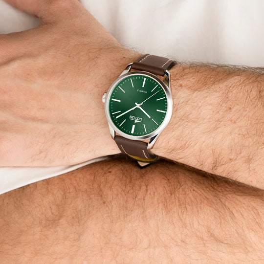 Montre homme Lotus Minimalist For Him 19065/3 – cadran vert bracelet cuir – portée