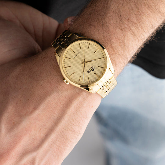 Montre homme Lotus Minimalist For Him 19066/1 – cadran doré bracelet acier – portée