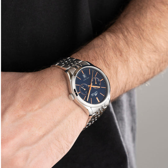 Montre homme Lotus Multifunction 19072/2 – cadran bleu marine bracelet acier – portée
