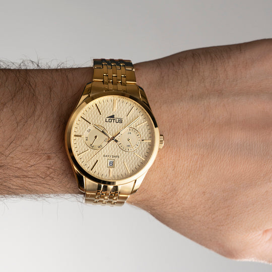 Montre homme Lotus Multifunction 19074/1 – bracelet acier – portée
