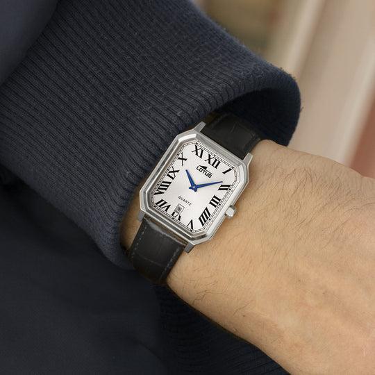 Montre homme Lotus Square Series 19080/1 – cadran gris bracelet cuir – portée