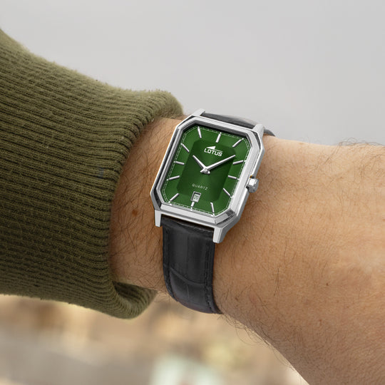 Montre homme Lotus Square Series 19080/3 – cadran vert bracelet cuir – portée