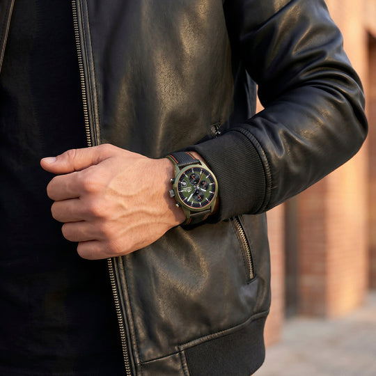 Montre homme Lotus Pulse 19091/3 – cadran vert bracelet cuir – portée