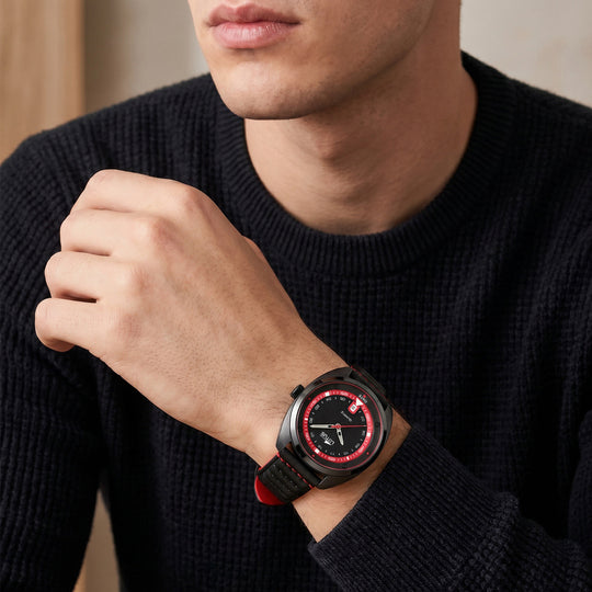 Montre homme Lotus Pulse 19099/2 – cadran rouge bracelet cuir – portée