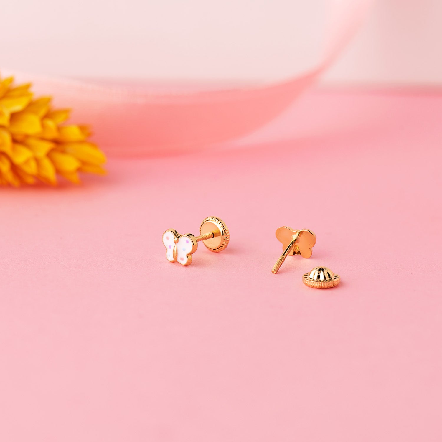 18K Boucles d'oreilles Or Jaune Papillon Email 6 X 4,5 Mm. Fermoir à Vis