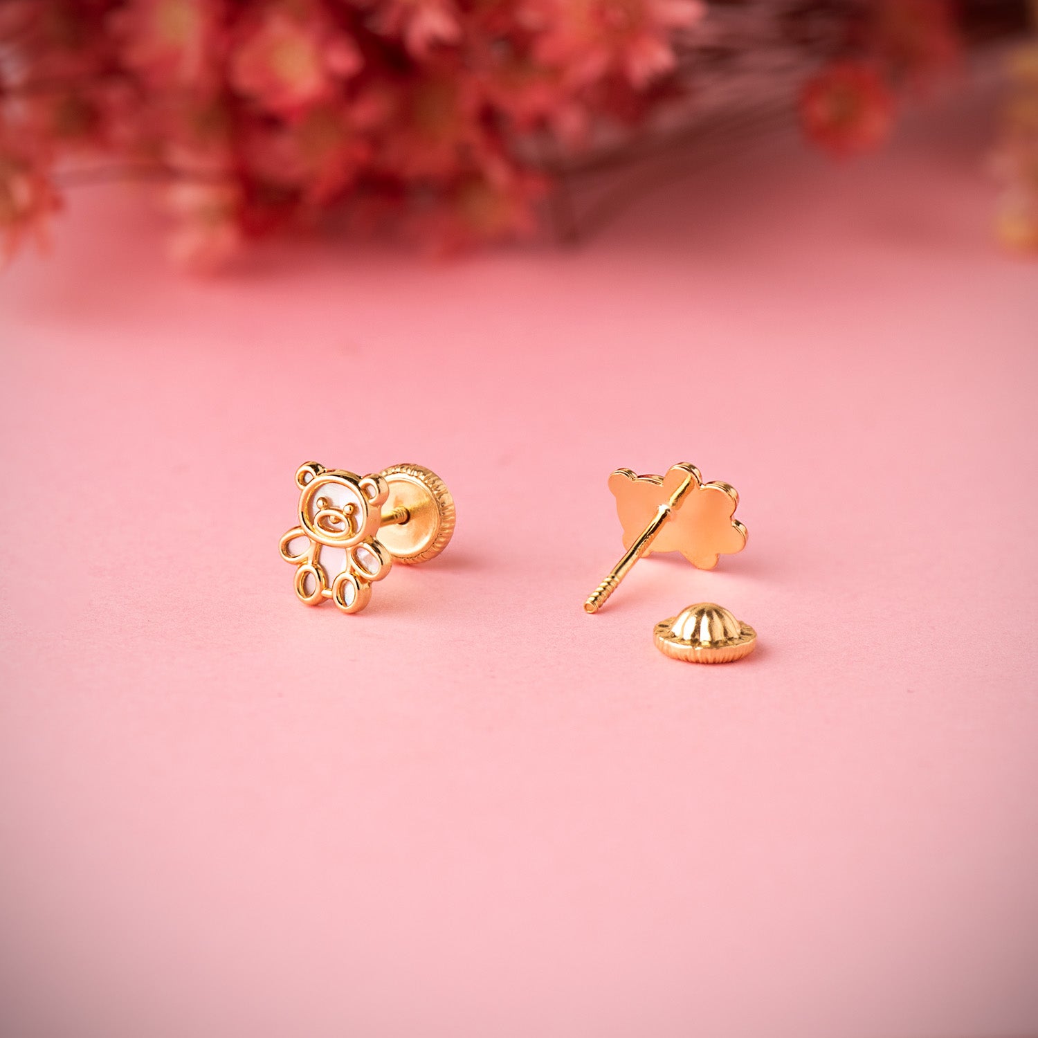 Boucles d'oreilles Or Jaune 18K Silhouette Dours à Lintérieur Nacara 7 X 6 mm Fermoir à à Vis