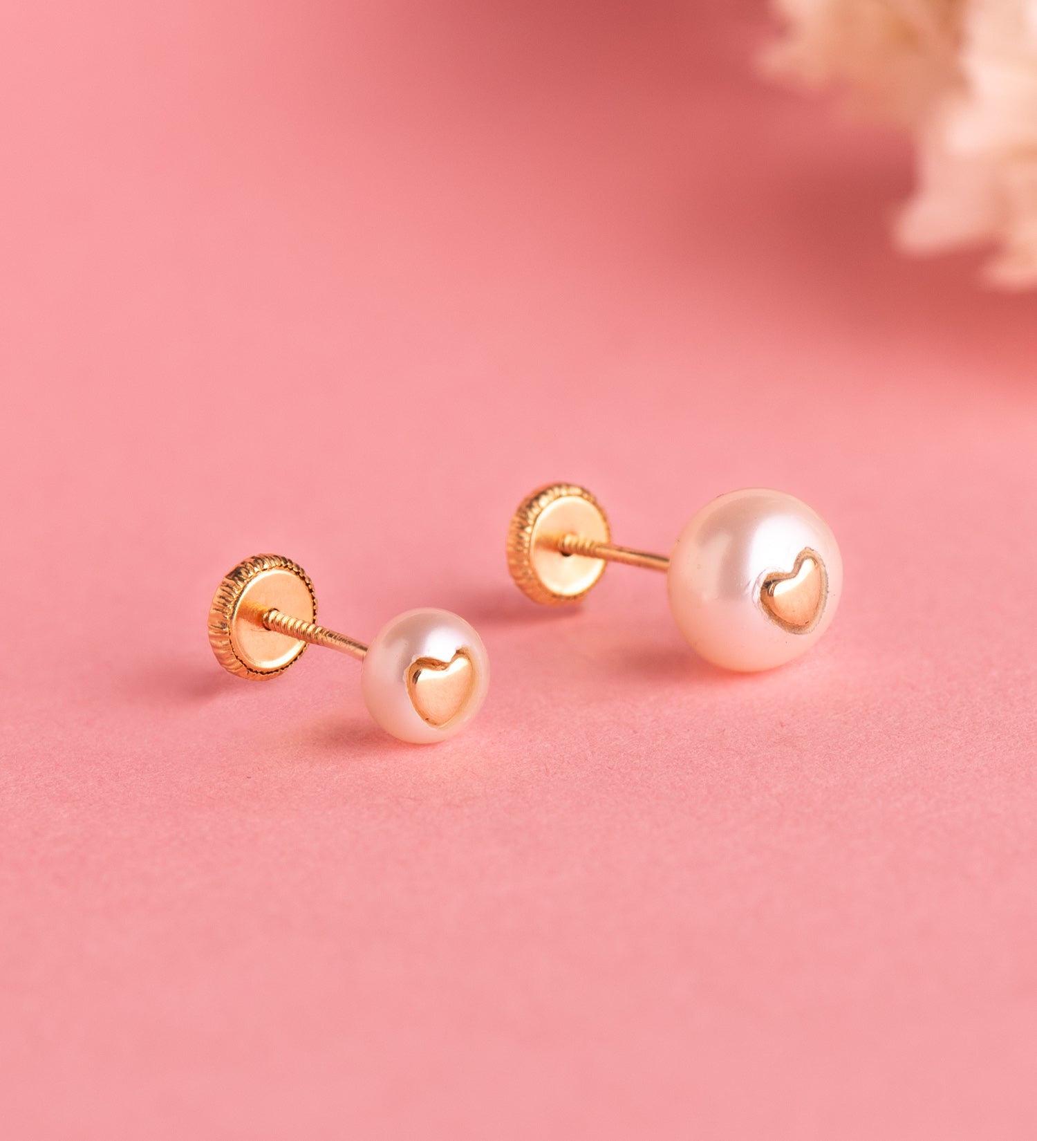 Boucles d'oreilles Perles en Or Jaune 18K avec Intérieur en Forme de C?ur Taille : 5 mm Fermoir a Vis