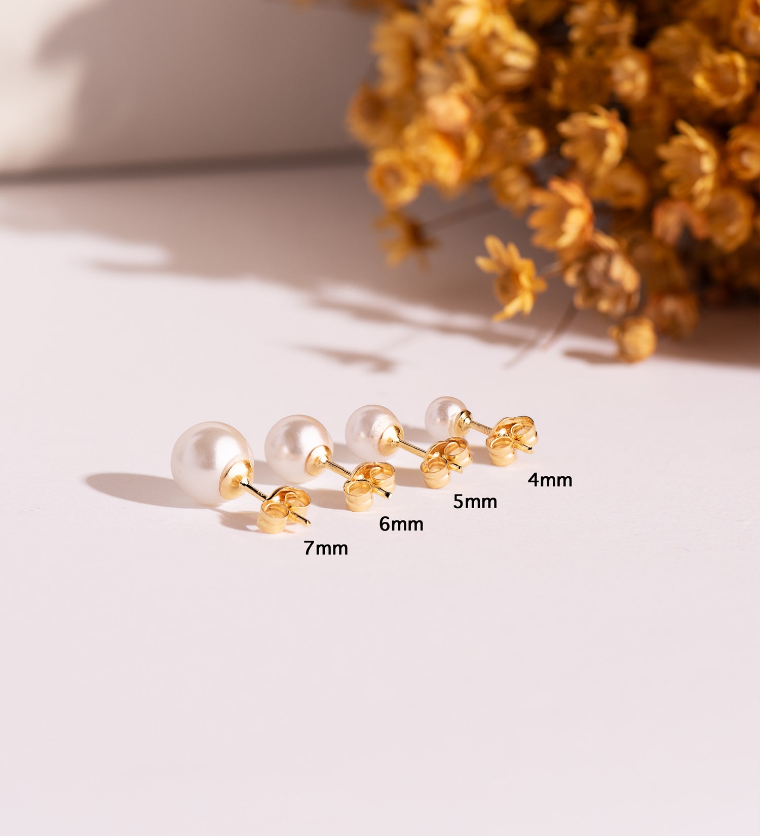Pearl Earrings in 18K Yellow Gold with Shell Size: 7 mm Butterfly Push Clasp