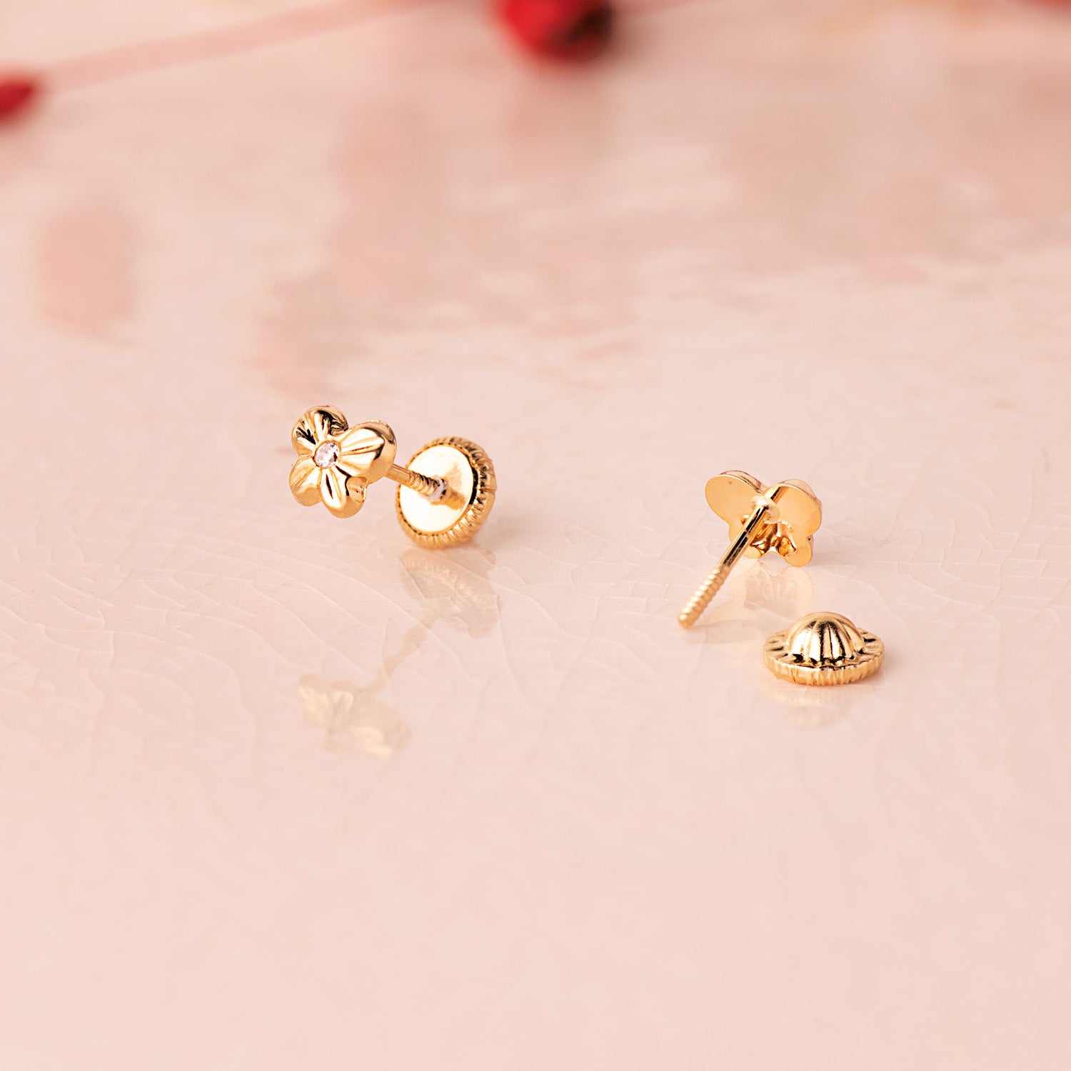 Boucles d'oreilles Papillon en Or Jaune 18K avec Zircone Fermoir à Vis 5,5 X 4 mm