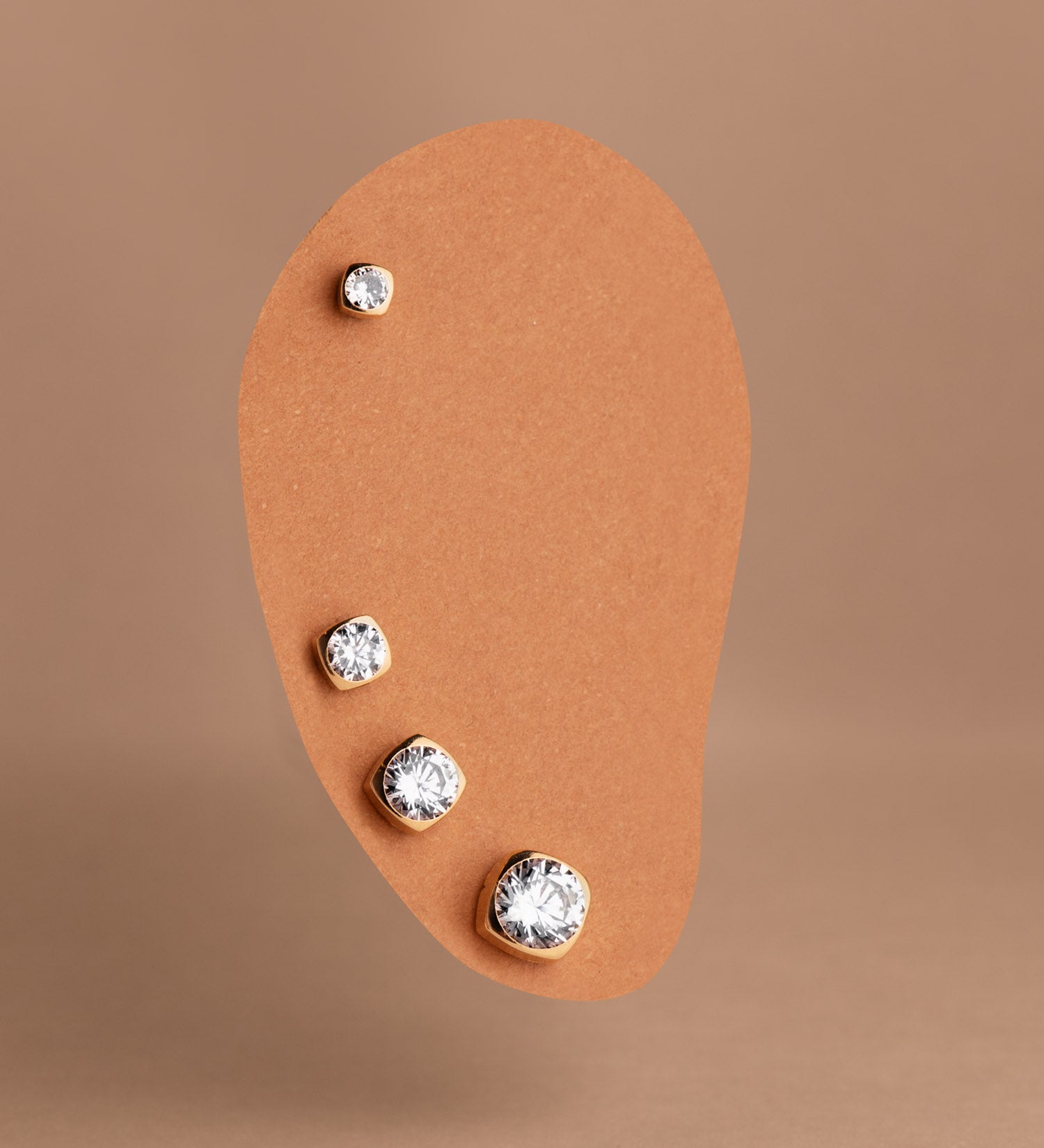 Square Earrings in 18K Yellow Gold with Zircon Size: 3X3MM Screw Clasp
