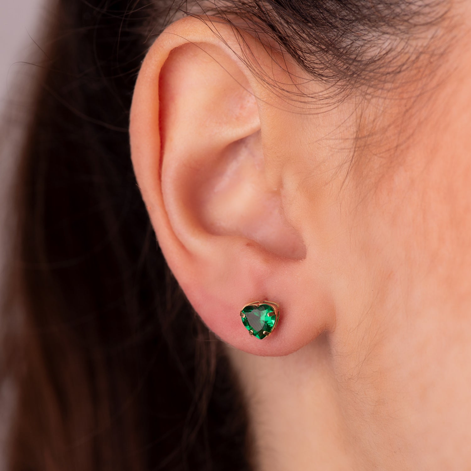 Boucles d'oreilles Or Jaune 18K avec Coeur Pierre Verte 6 X 6 mm Fermoir Poussette Papillon