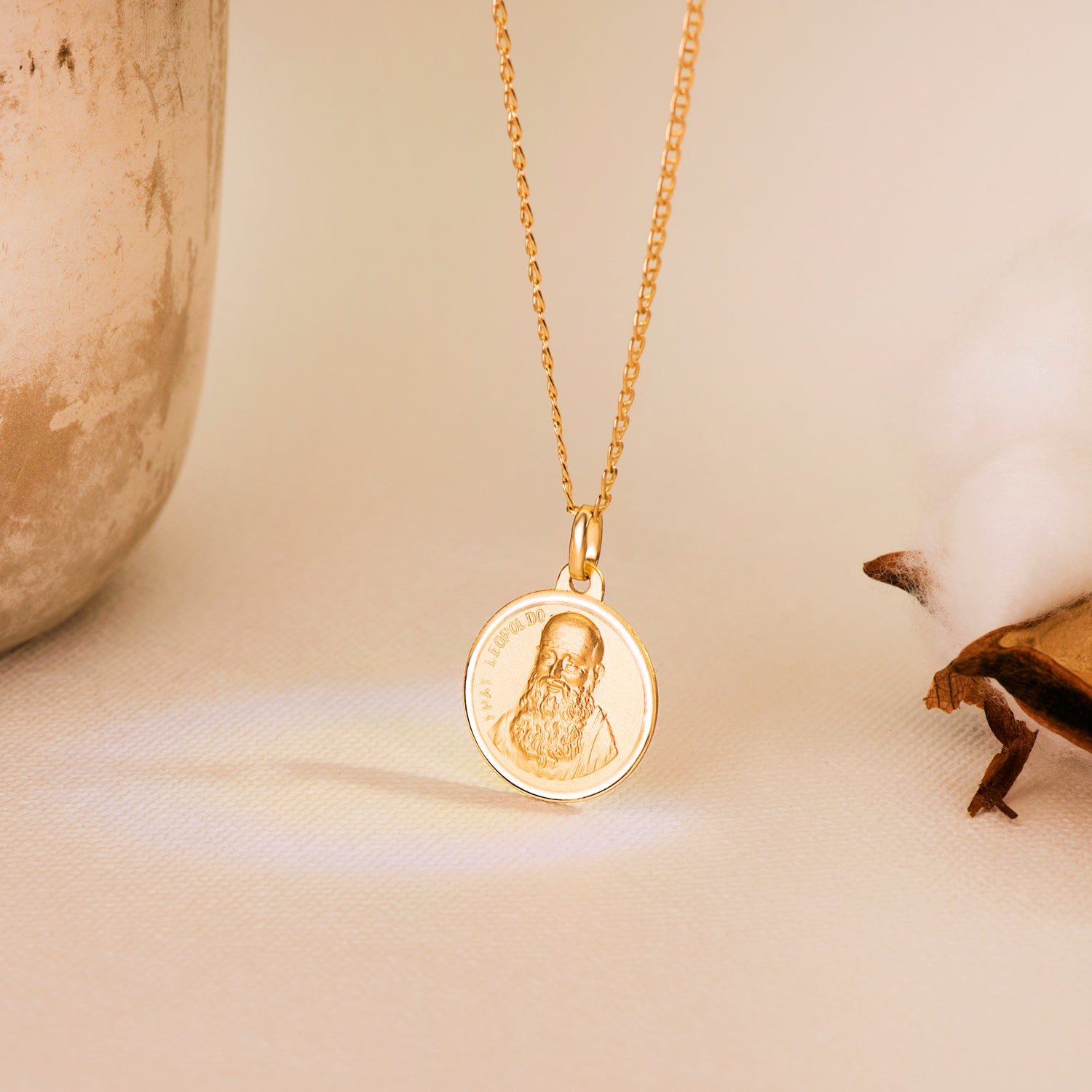 Medaile bratra Leopolda 18K 18 mm