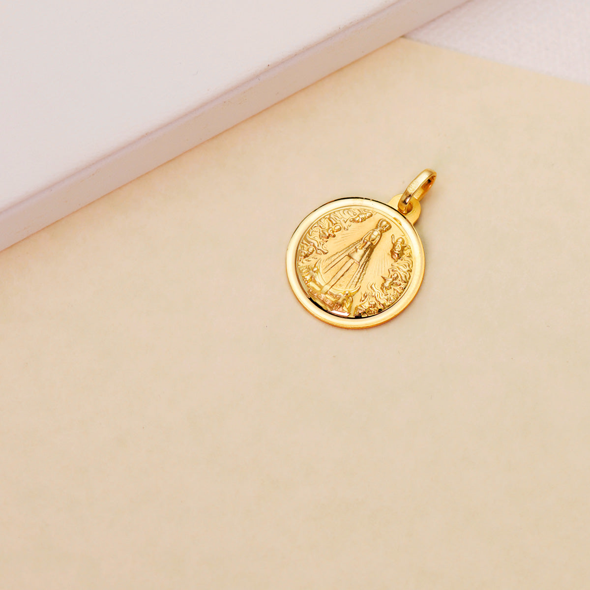 18K Médaille en Or Jaune Notre Dame Begoña 18 mm