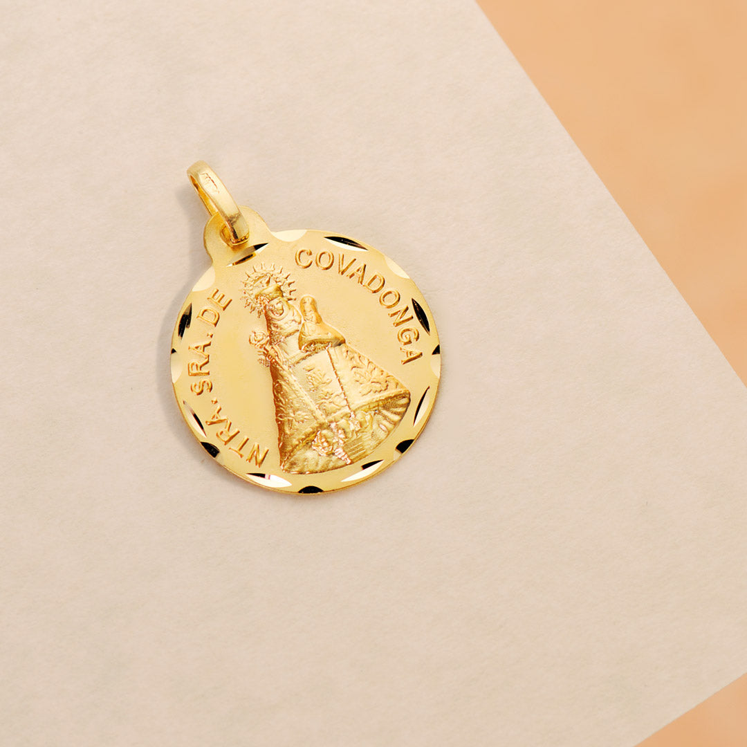 Medaile 18K Virgin Covadonga 18MM