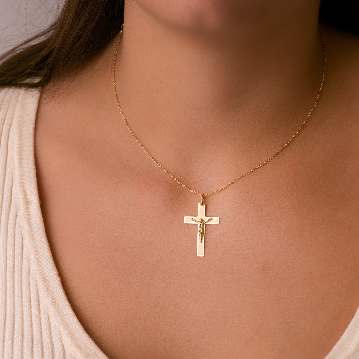 18K Pendentif Croix avec Christ Mate 29 X 20 mm