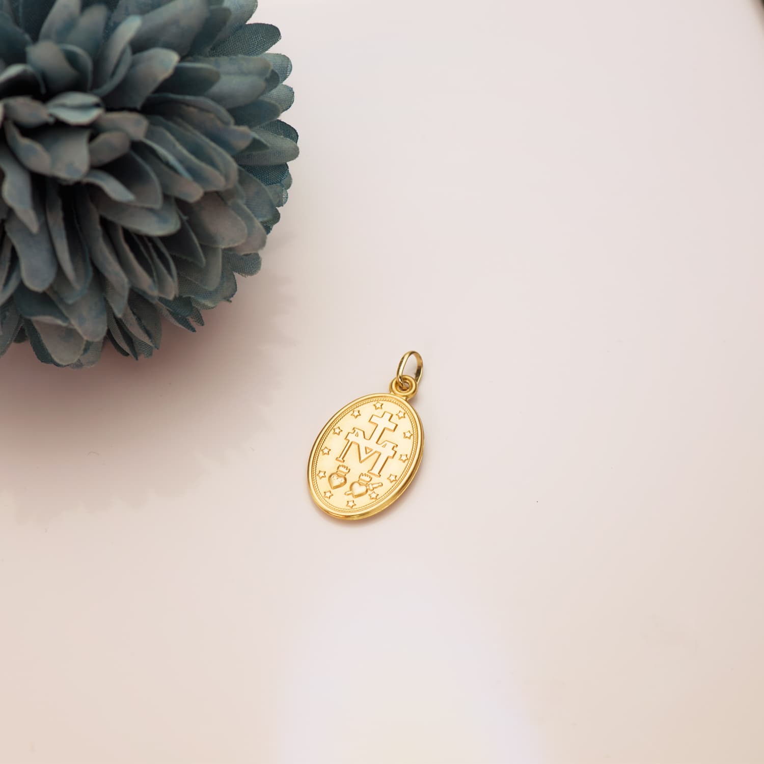 18K Médaille Vierge Miraculeuse Inscription Français 24 X 14 mm