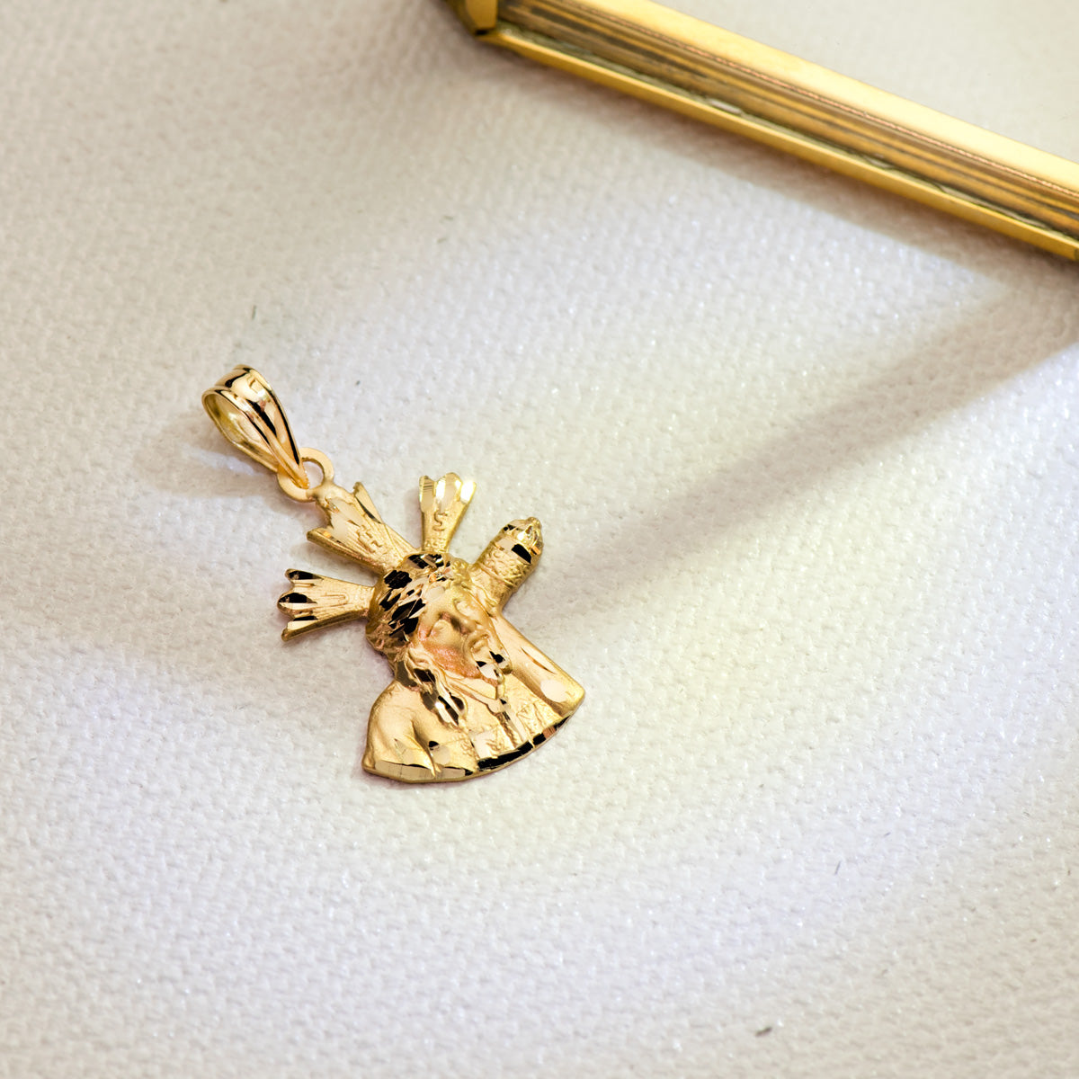 Pendentif Christ de Grande Puissance Silhouette Or Jaune 18K 20X15 mm