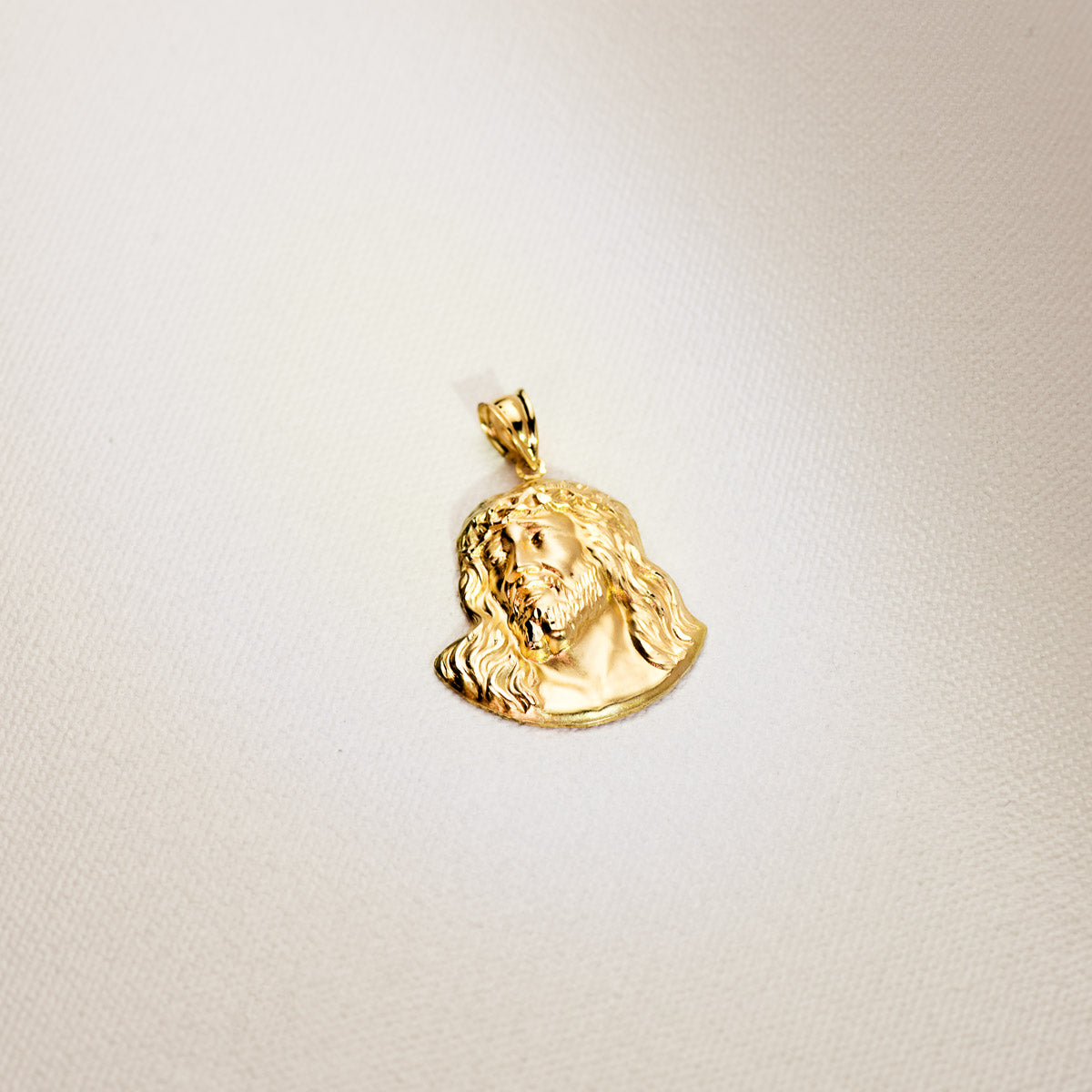 18K Christusportrethanger 30X27 mm