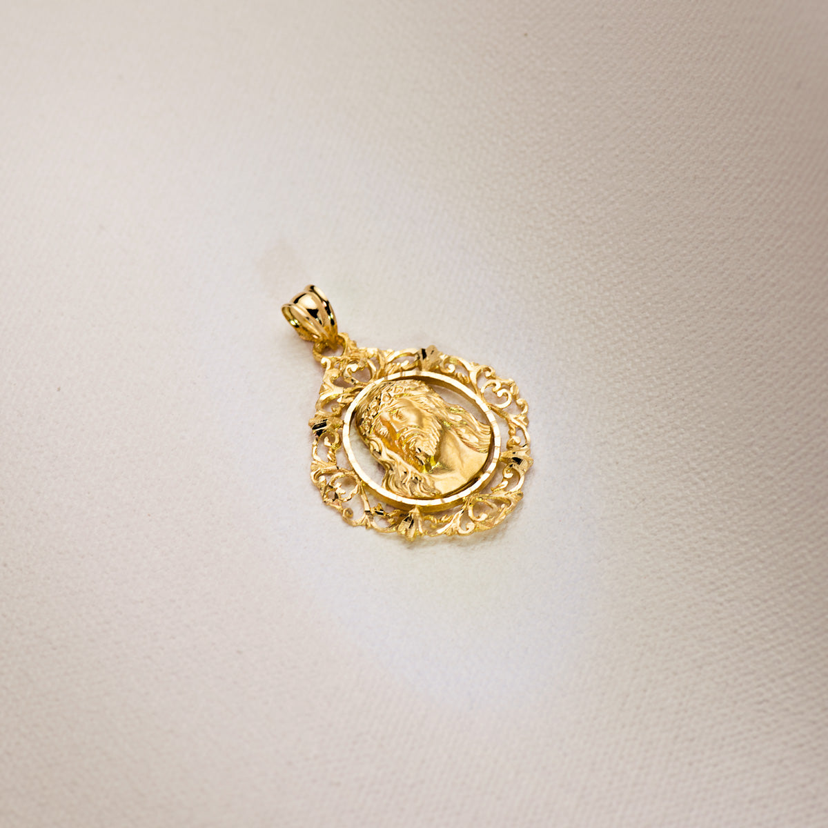 18K Openwork Christ Medal 32X29MM