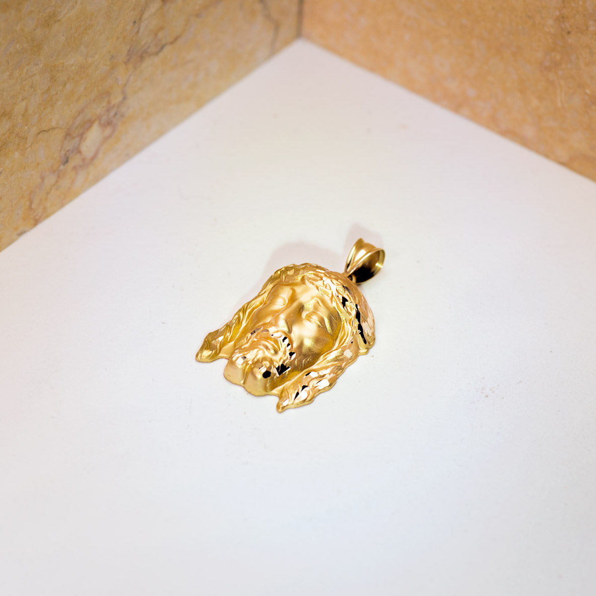 Kristus av den gode død anheng 9K gult gull 30X22 mm